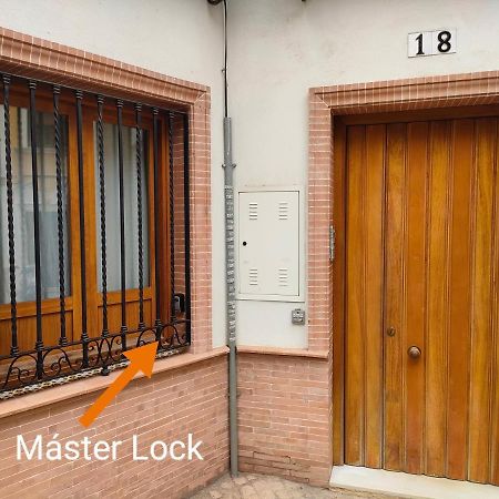 Descubrehome Postigo Inner Patio Sevilla Bagian luar foto